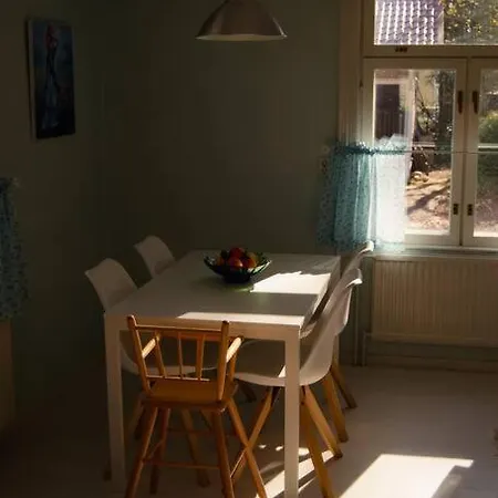 Moisio - Puutaloidylliae Salon Keskustassa Apartament *