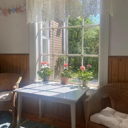 Moisio - Puutaloidylliae Salon Keskustassa * Salo (Salo)