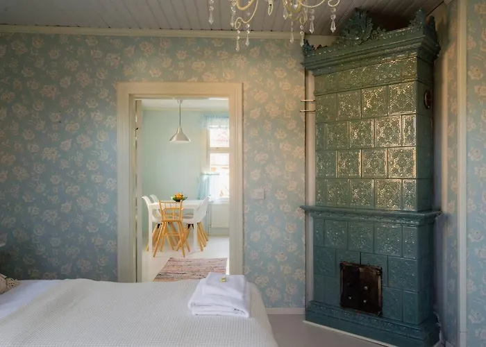 Moisio - Puutaloidylliae Salon Keskustassa * サロ